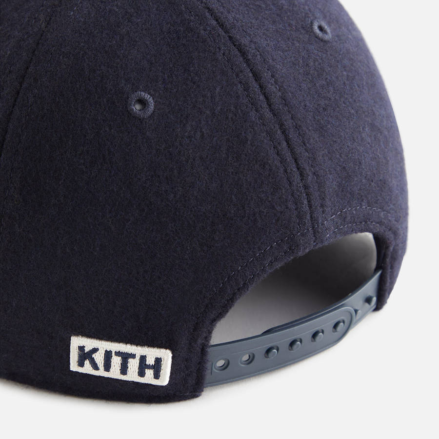Navy Kids' Kith and '47 for the New York Yankees Hitch Snapback Headwear | 9517-TQZIV