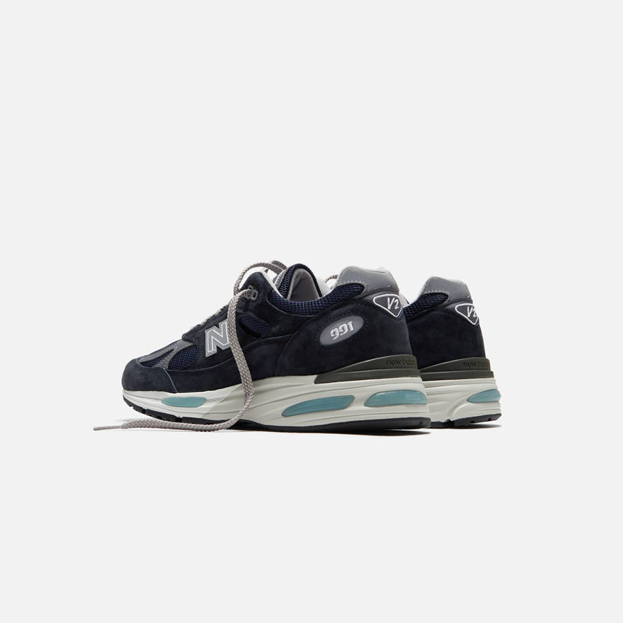 Navy Men Kith New Balance Made in UK 991v2 Sneakers | 3516-JWLKF