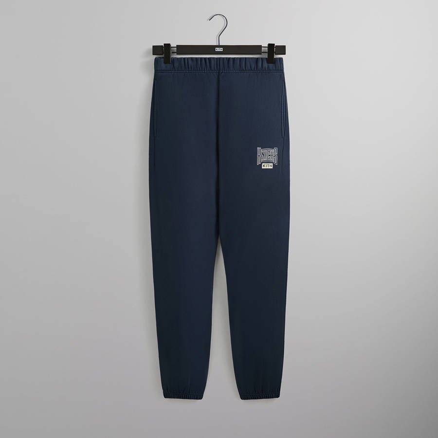 Navy Men Kith for the New York Knicks Arched Vintage Nelson Sweat Pants | 4628-LARNC