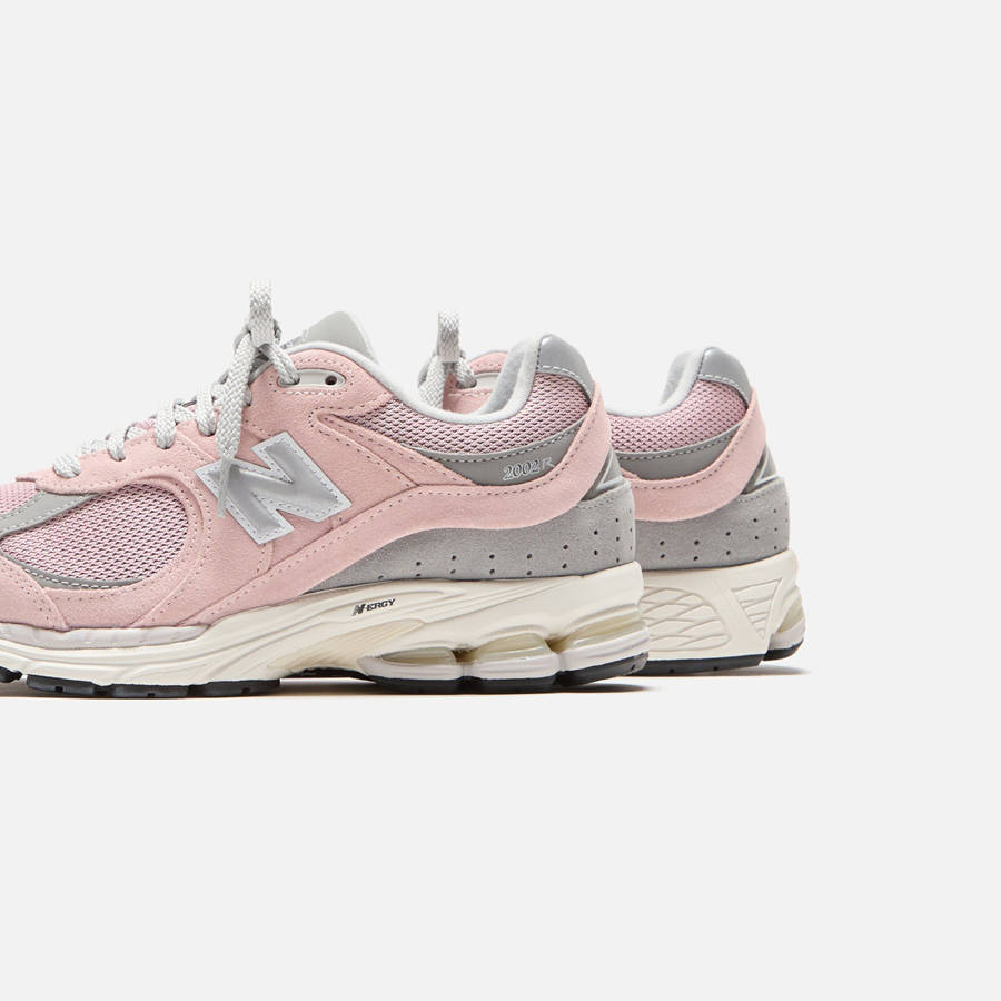 Pink Men Kith New Balance 2002R Sneakers | 4509-ZSQCU