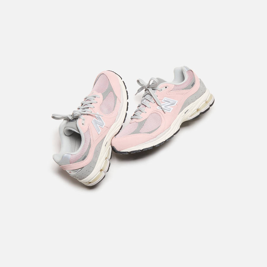 Pink Men Kith New Balance 2002R Sneakers | 4509-ZSQCU