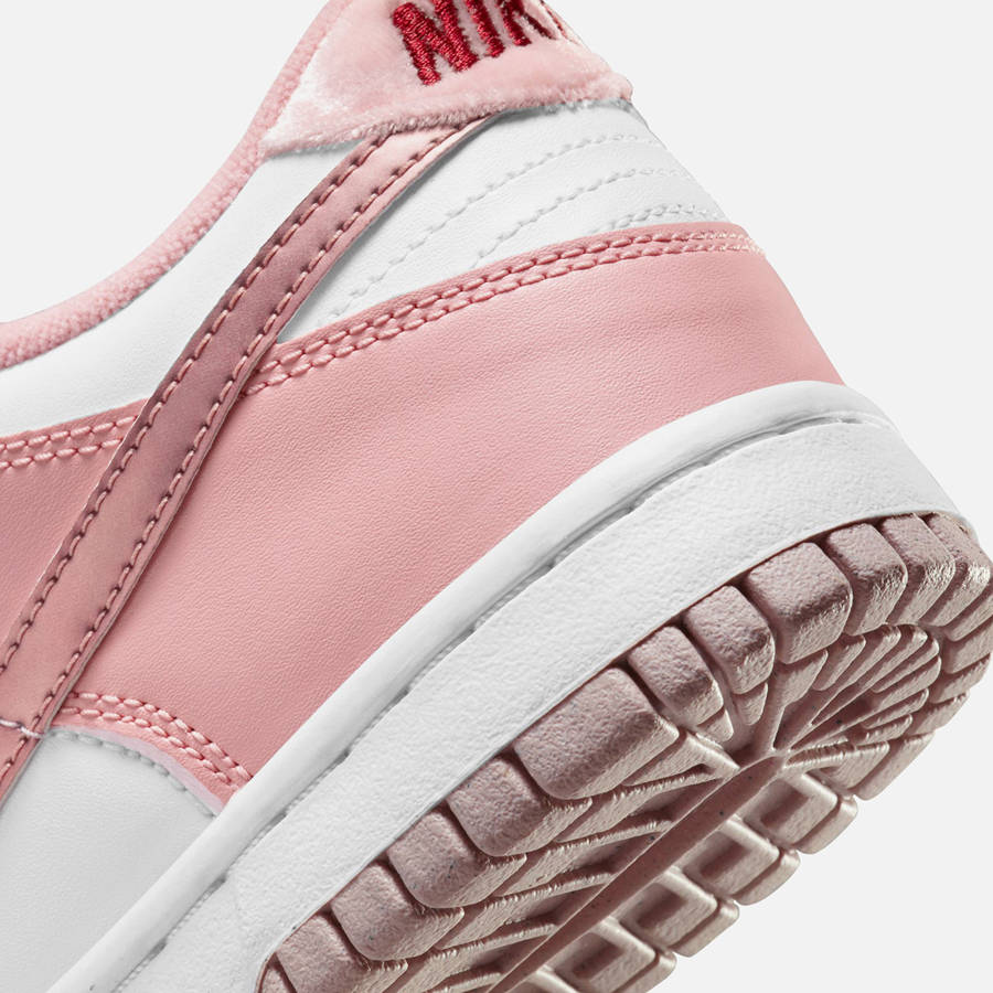 Pink / White / Burgundy Kids' Kith Nike GS Dunk Low Sneakers | 9486-RGUCS