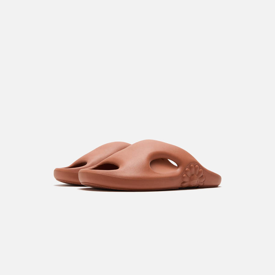 Red Men Kith Ohana Hatake Surippa Ohana Sandals | 0127-VFDEQ