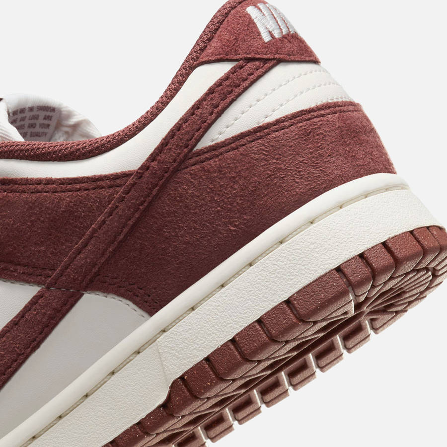 Red / White Men Kith Nike Dunk Low Sneakers | 3298-SECXH