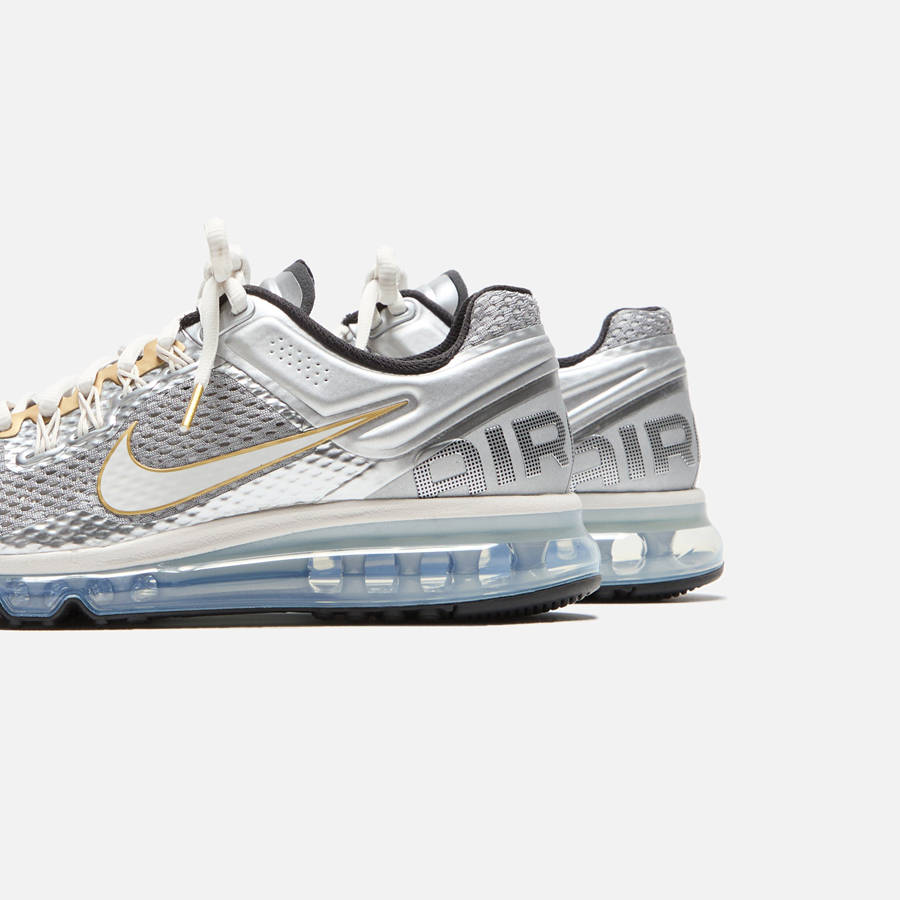 Silver / Blue Grey Men Kith Nike Air Max 2013 Sneakers | 7104-KCQFV
