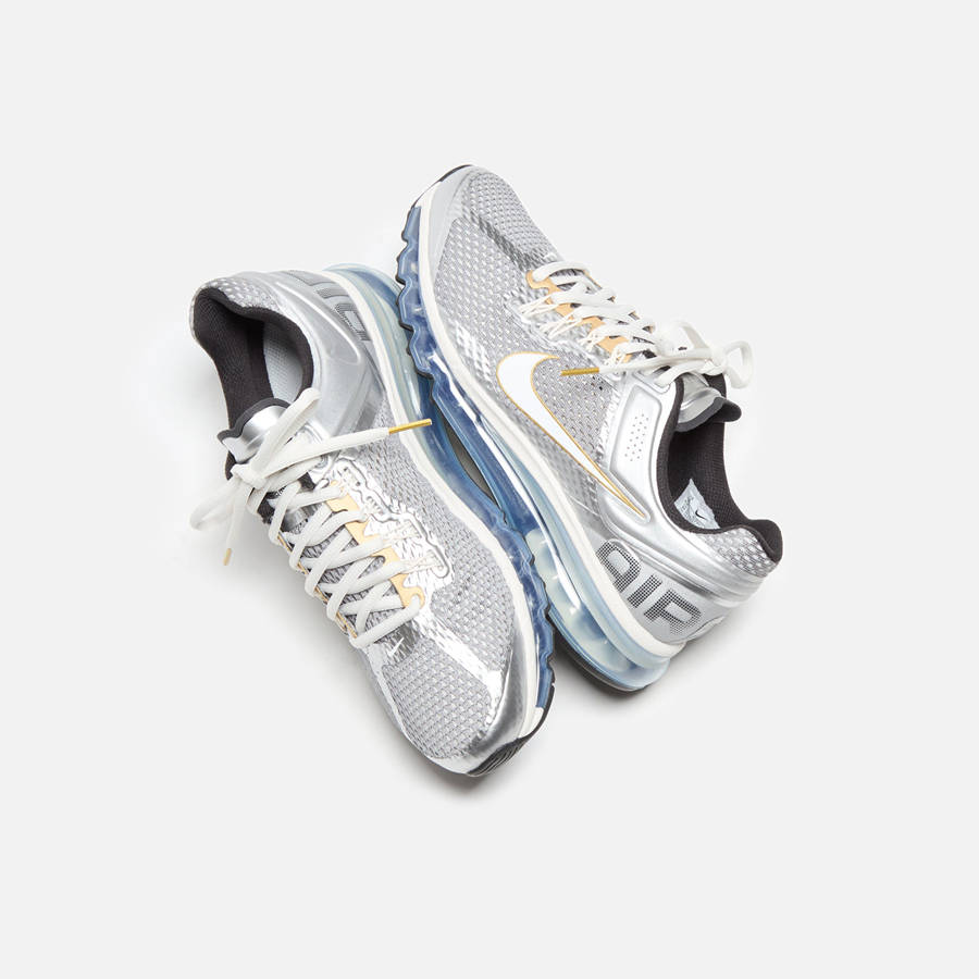 Silver / Blue Grey Men Kith Nike Air Max 2013 Sneakers | 7104-KCQFV