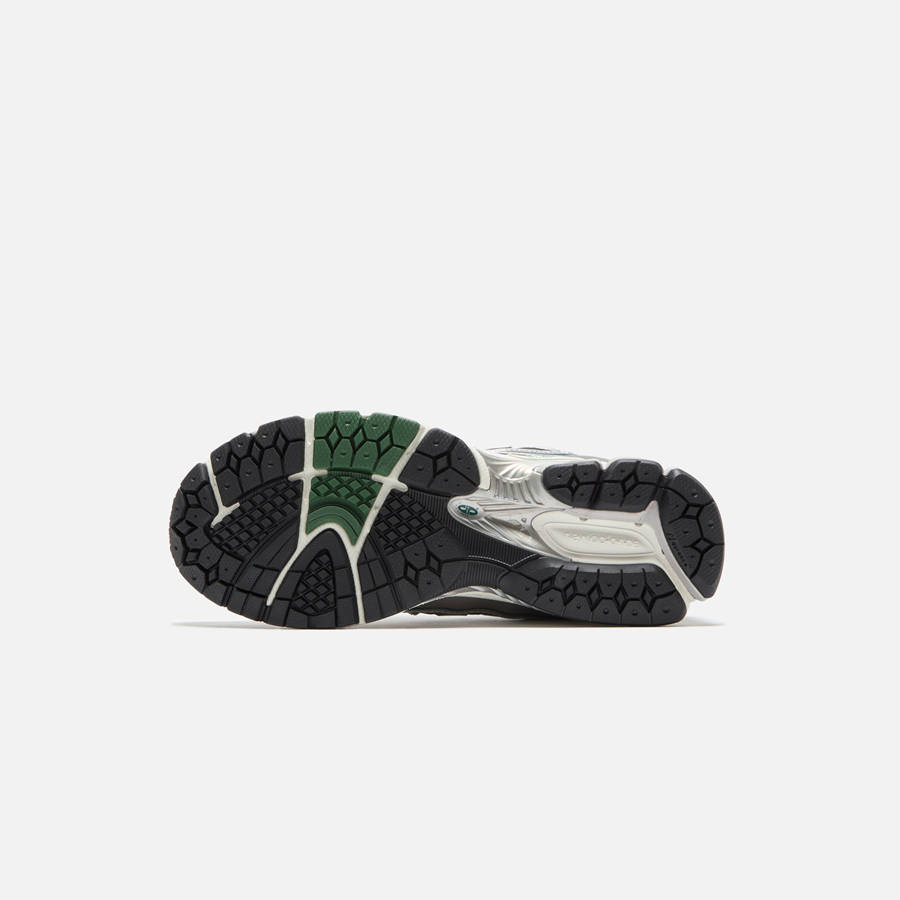 Silver / Green Men Kith New Balance 1906R Sneakers | 8279-XYSWF