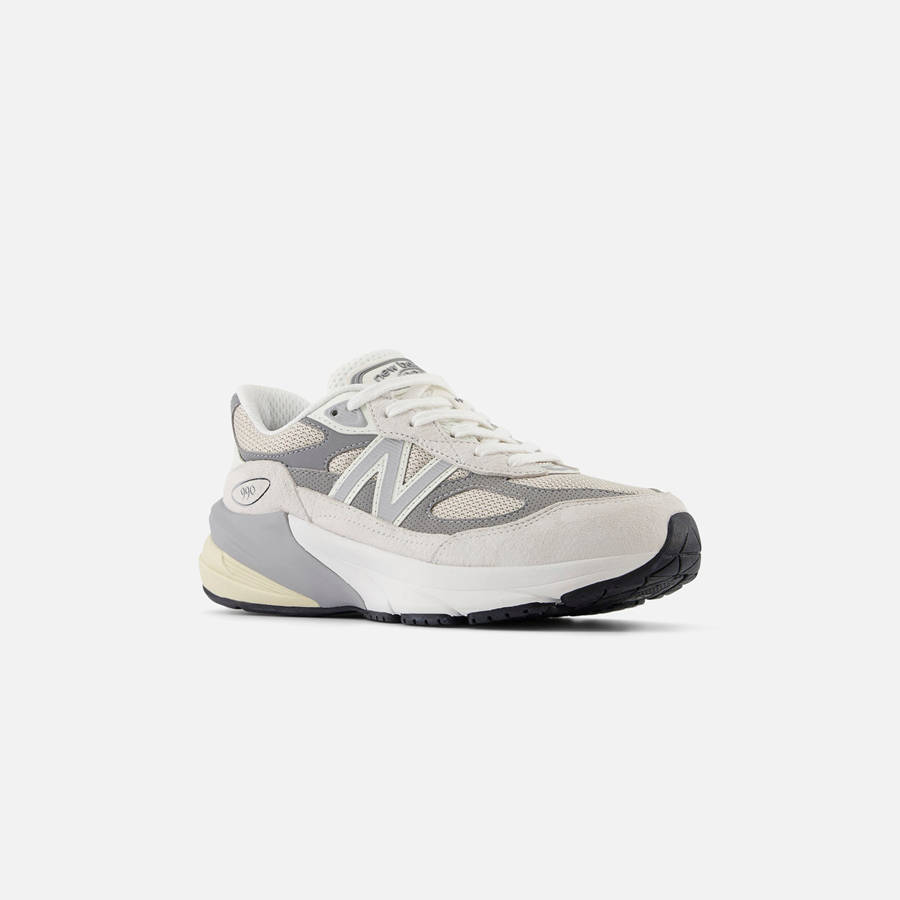 White Kids' Kith New Balance GS 990v6 Sneakers | 1392-YADGI