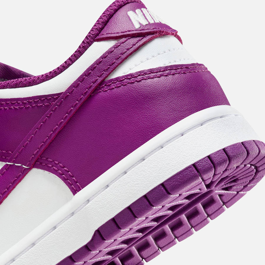 White Kids' Kith Nike PS Dunk Low Sneakers | 9260-WJYSI