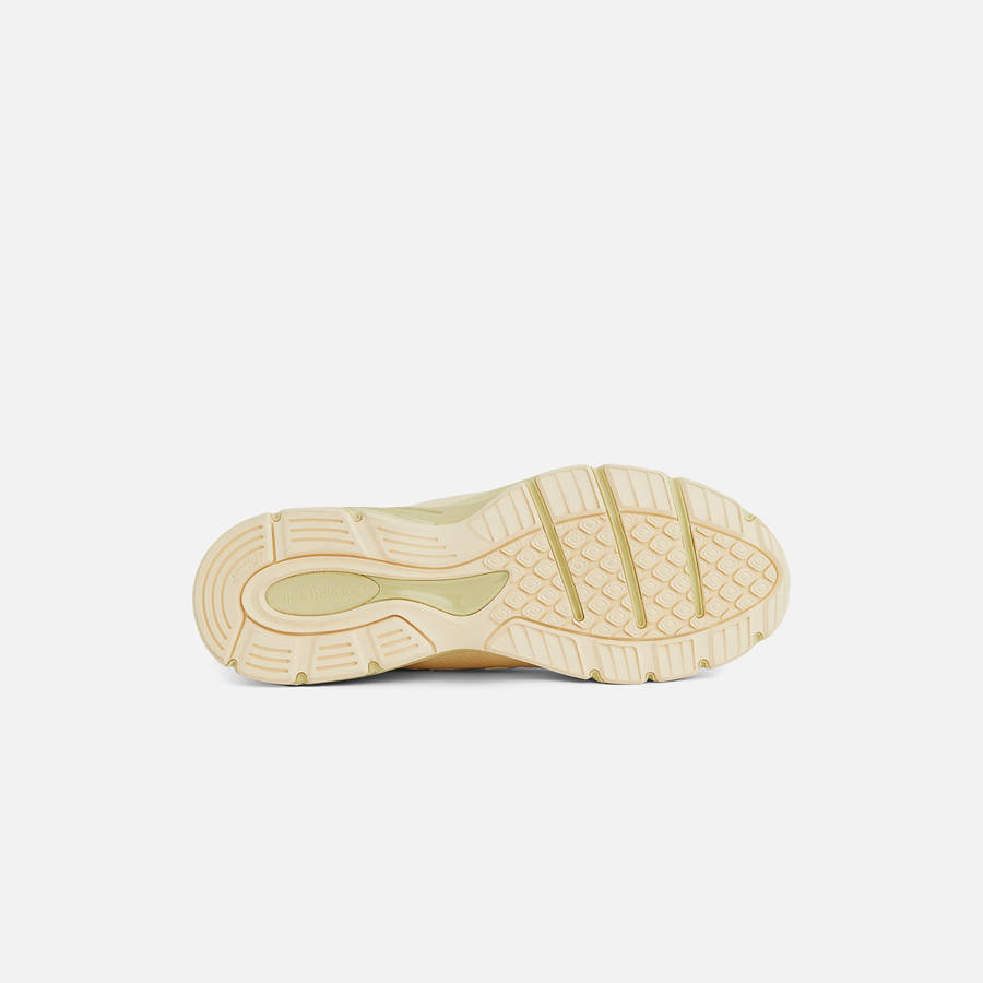 White Men Kith New Balance 990V4 Sneakers | 5428-OARJG