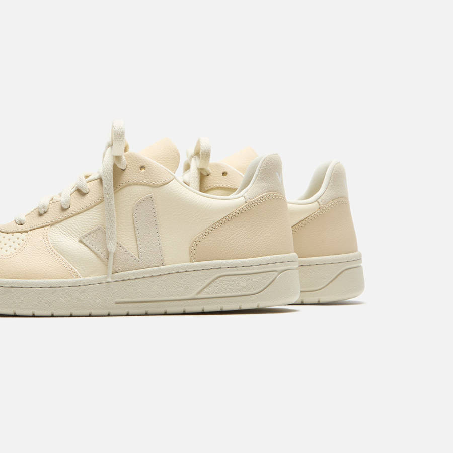 White Men Kith Veja V-10 Sneakers | 4172-DPEJF