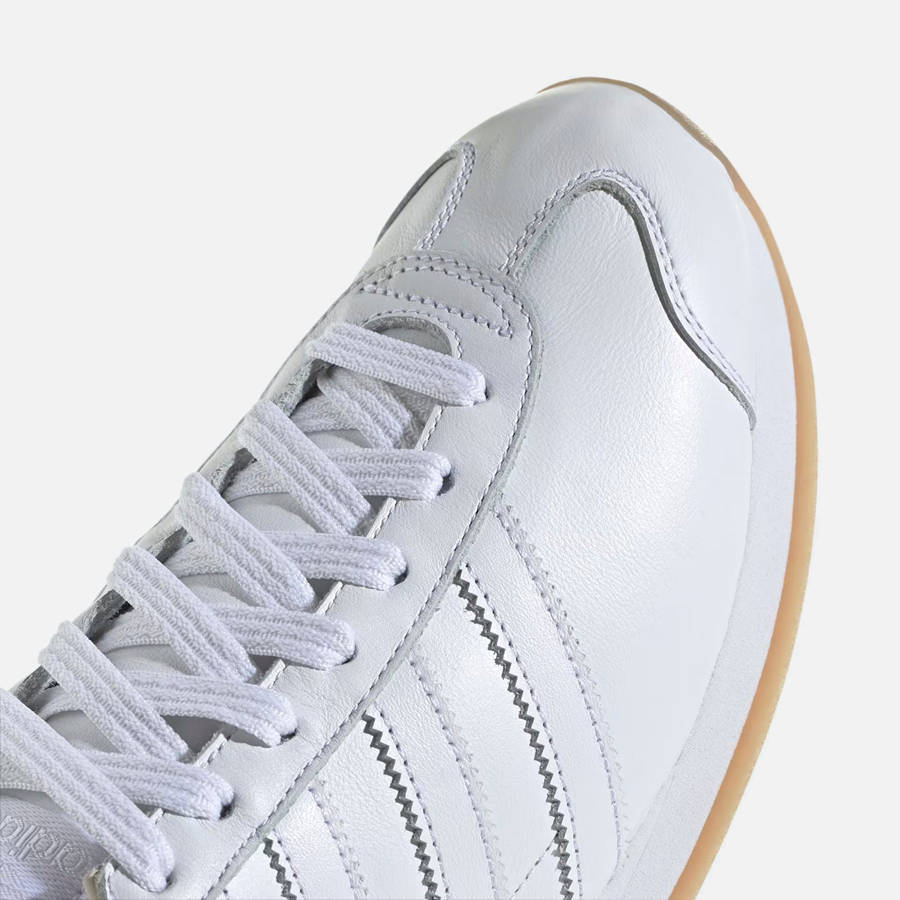 White Men Kith adidas Country Japan Sneakers | 9316-QJRES