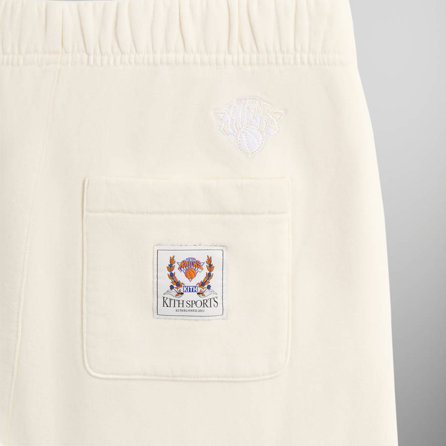 White Men Kith for the New York Knicks Wingman Vintage Nelson Sweat Pants | 7594-ZBADR