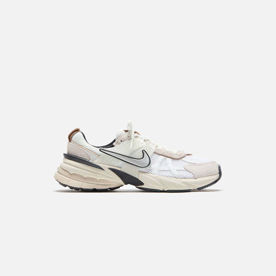 White Women Kith Nike WMNS V2K Run Sneakers | 3496-LURXO