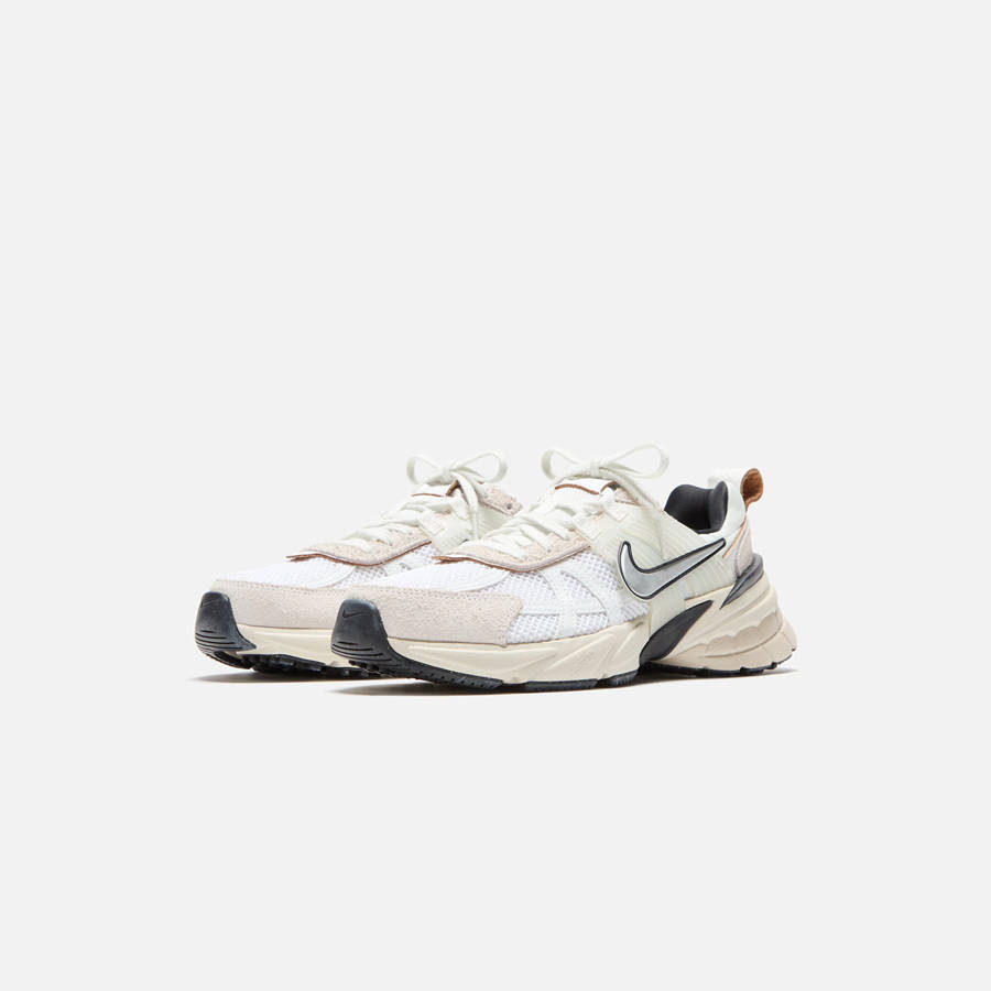 White Women Kith Nike WMNS V2K Run Sneakers | 3496-LURXO