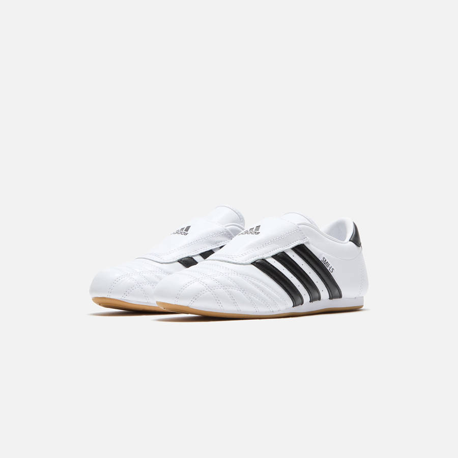 White Women Kith adidas WMNS Taekwondo Sneakers | 4053-LIZJS