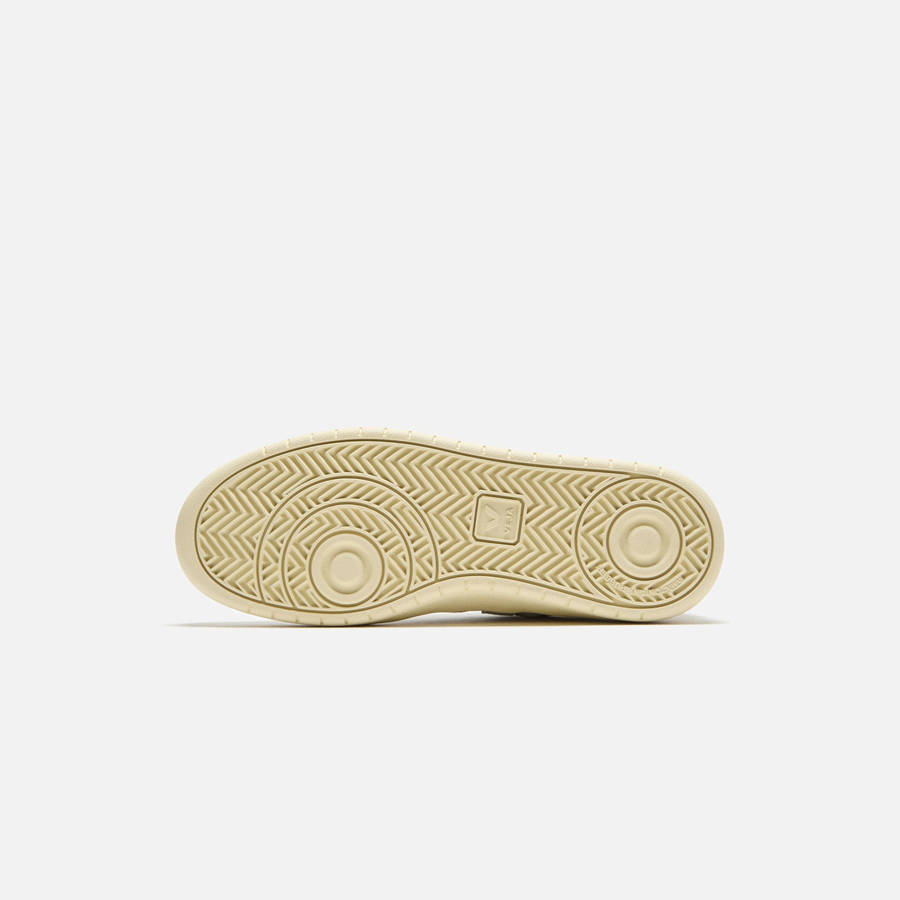 White / Beige Men Kith Veja V-90 Sneakers | 6045-XVIWB