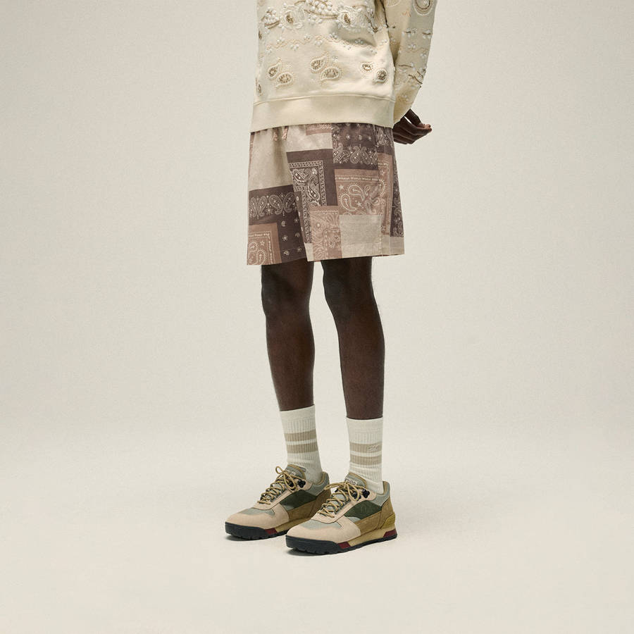 White / Beige Men Kith Washed Cotton Bandana Active Shorts | 7269-ZYFBK