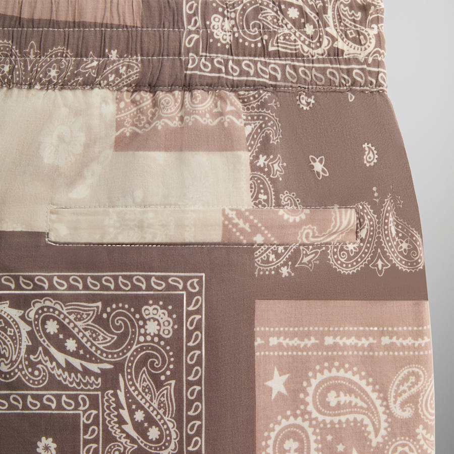 White / Beige Men Kith Washed Cotton Bandana Active Shorts | 7269-ZYFBK