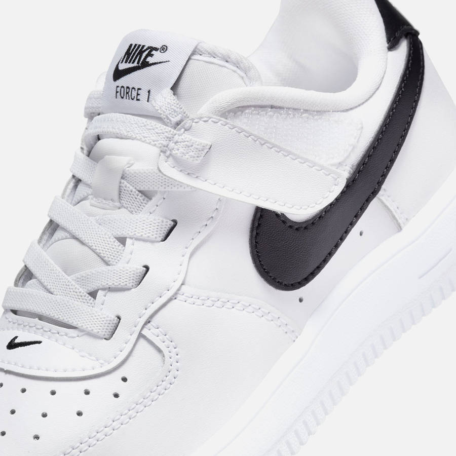 White / Black Kids' Kith Nike PS Force 1 Low Easyon Sneakers | 0956-FKWXT