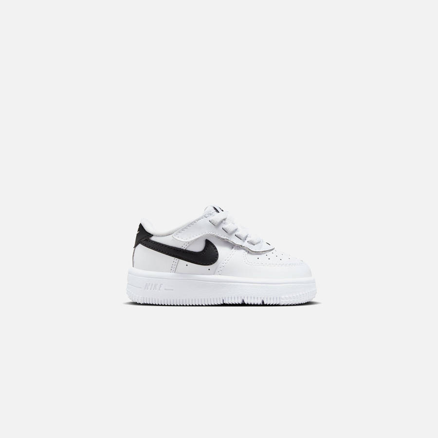 White / Black Kids' Kith Nike TD Force 1 Low Easyon Sneakers | 8961-IUWTL
