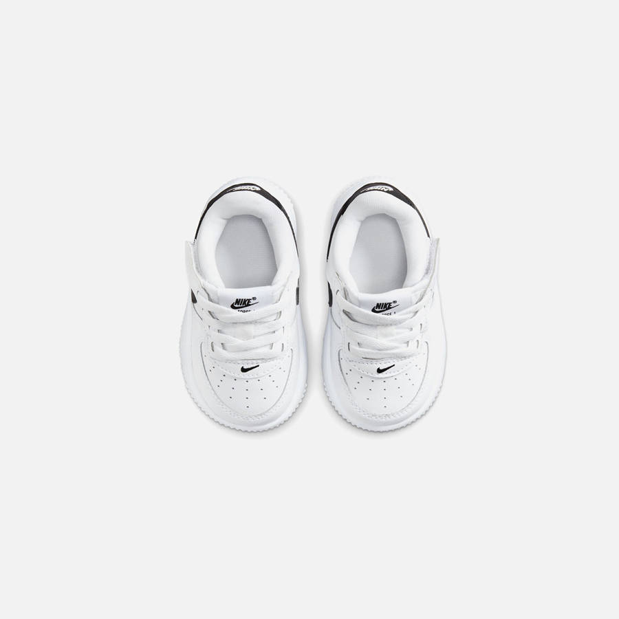 White / Black Kids' Kith Nike TD Force 1 Low Easyon Sneakers | 8961-IUWTL
