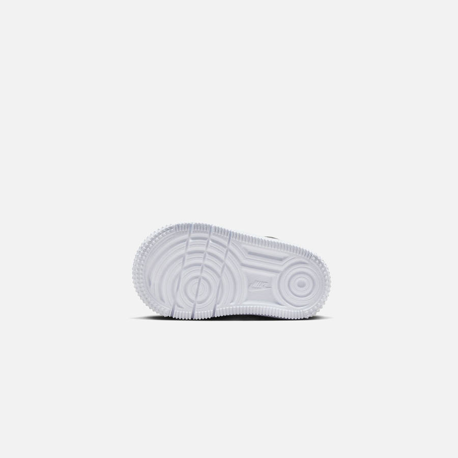 White / Black Kids' Kith Nike TD Force 1 Low Easyon Sneakers | 8961-IUWTL