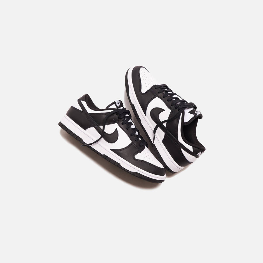 White / Black Women Kith Nike WMNS Dunk Low Shoes | 9271-BJZSR