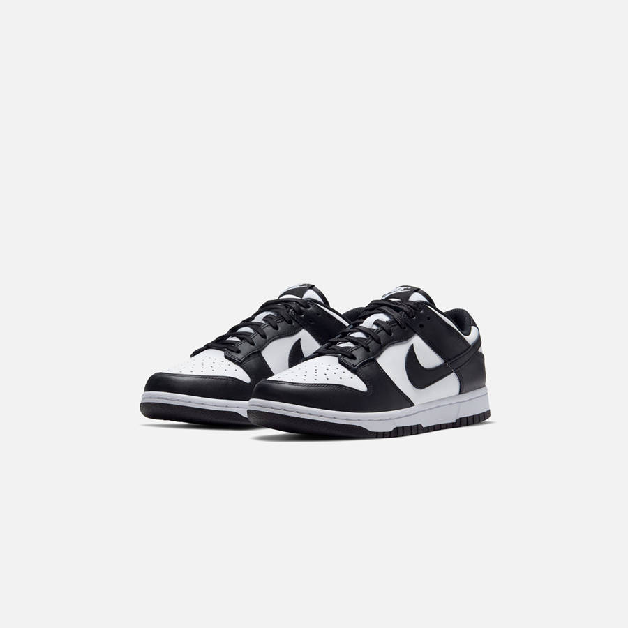 White / Black Women Kith Nike WMNS Dunk Low Sneakers | 2586-CAZGH