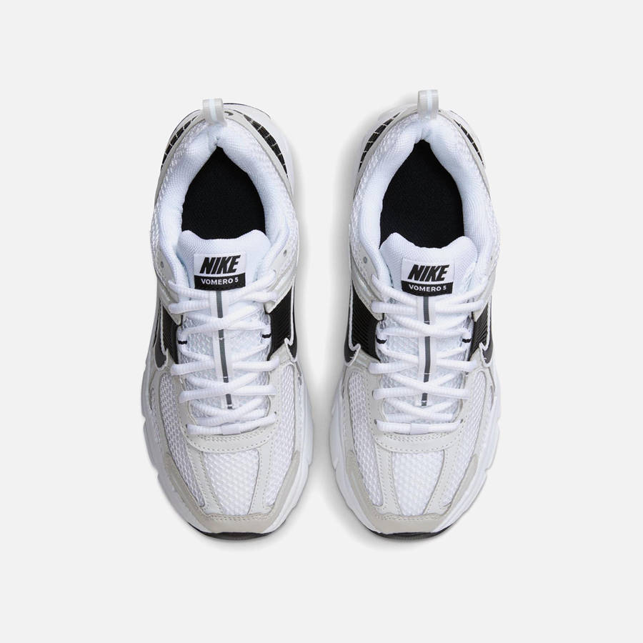 White / Black / Platinum / Platinum Kids' Kith Nike GS Zoom Vomero 5 Sneakers | 6409-PHUWK