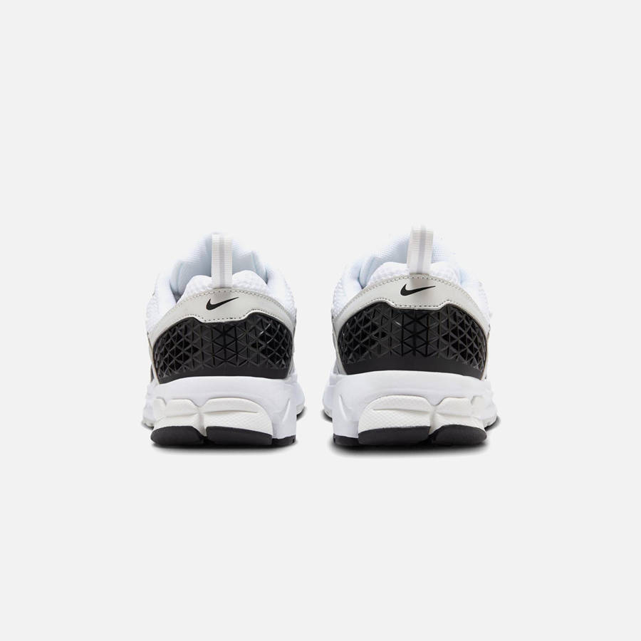 White / Black / Platinum / Platinum Kids' Kith Nike GS Zoom Vomero 5 Sneakers | 6409-PHUWK