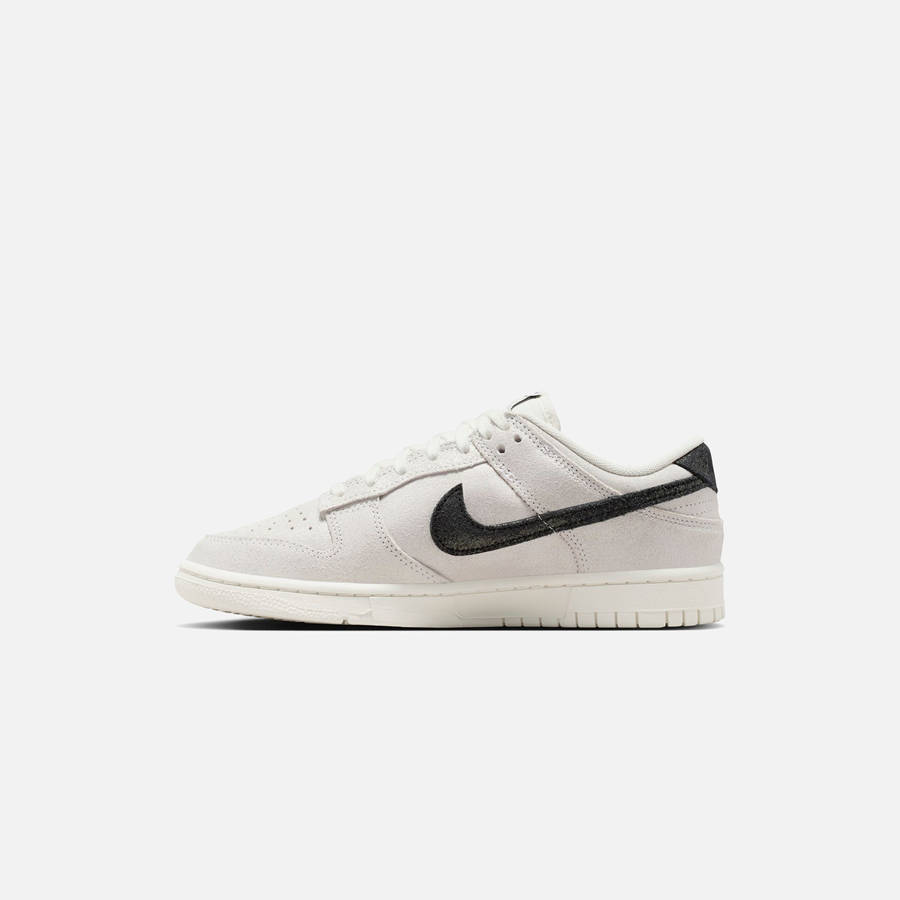 White / Black / Red Men Kith Nike Dunk Low Se Sneakers | 4981-BJXLH