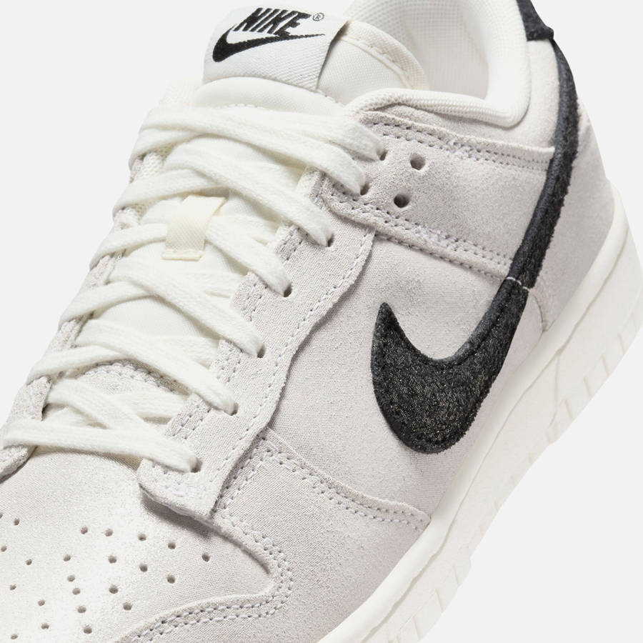 White / Black / Red Men Kith Nike Dunk Low Se Sneakers | 4981-BJXLH