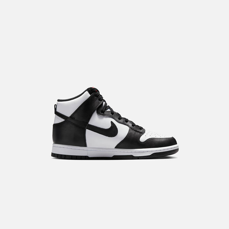 White / Black / Red Women Kith Nike WMNS Dunk High Sneakers | 4278-CMSAX