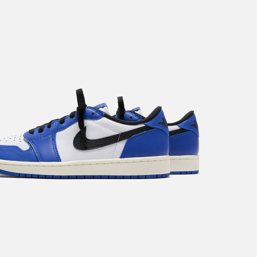 White / Black / Royal Men Kith Jordan Air Jordan 1 Low OG Sneakers | 6425-ORMHG