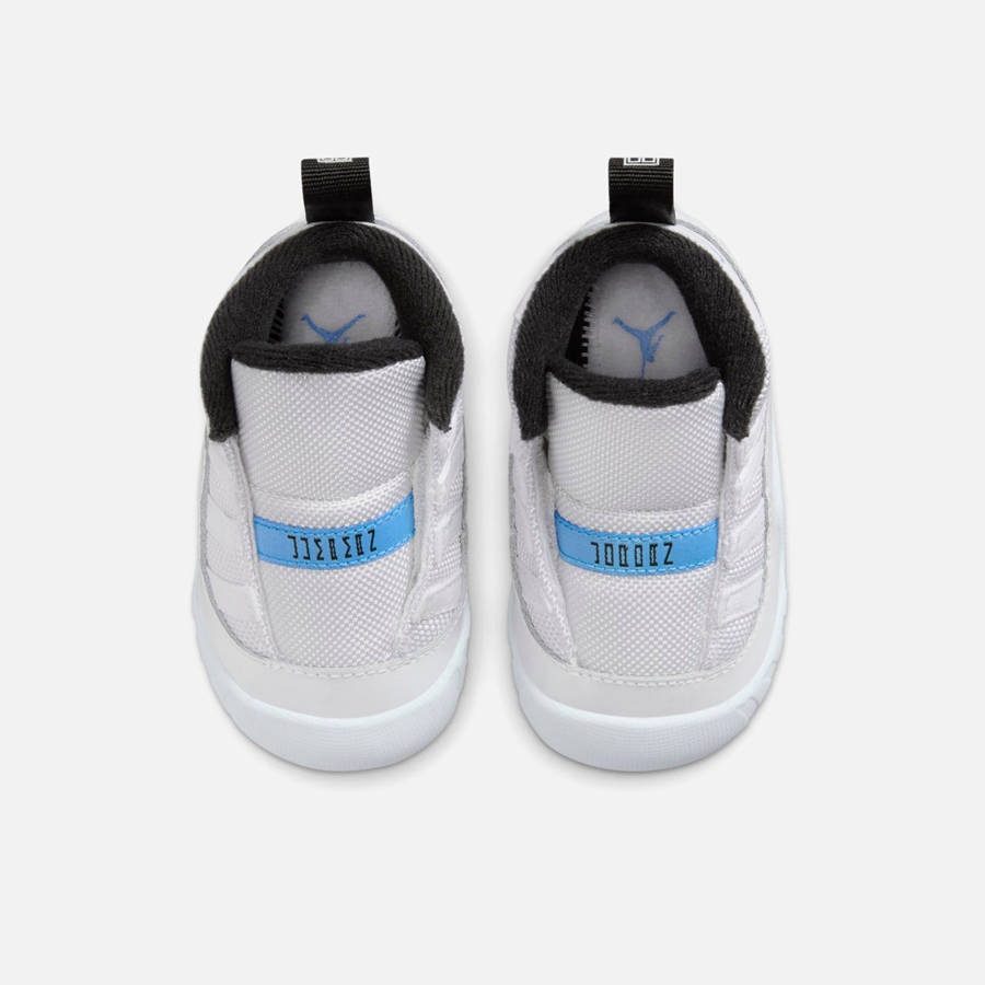 White / Blue / Black Kids' Kith Jordan Crib Bootie Air Jordan 11 Retro Sneakers | 5760-CHDVL