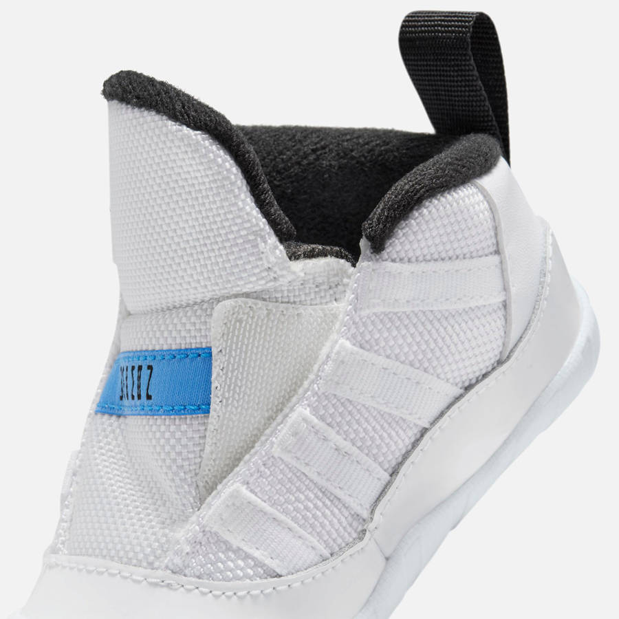 White / Blue / Black Kids' Kith Jordan Crib Bootie Air Jordan 11 Retro Sneakers | 5760-CHDVL