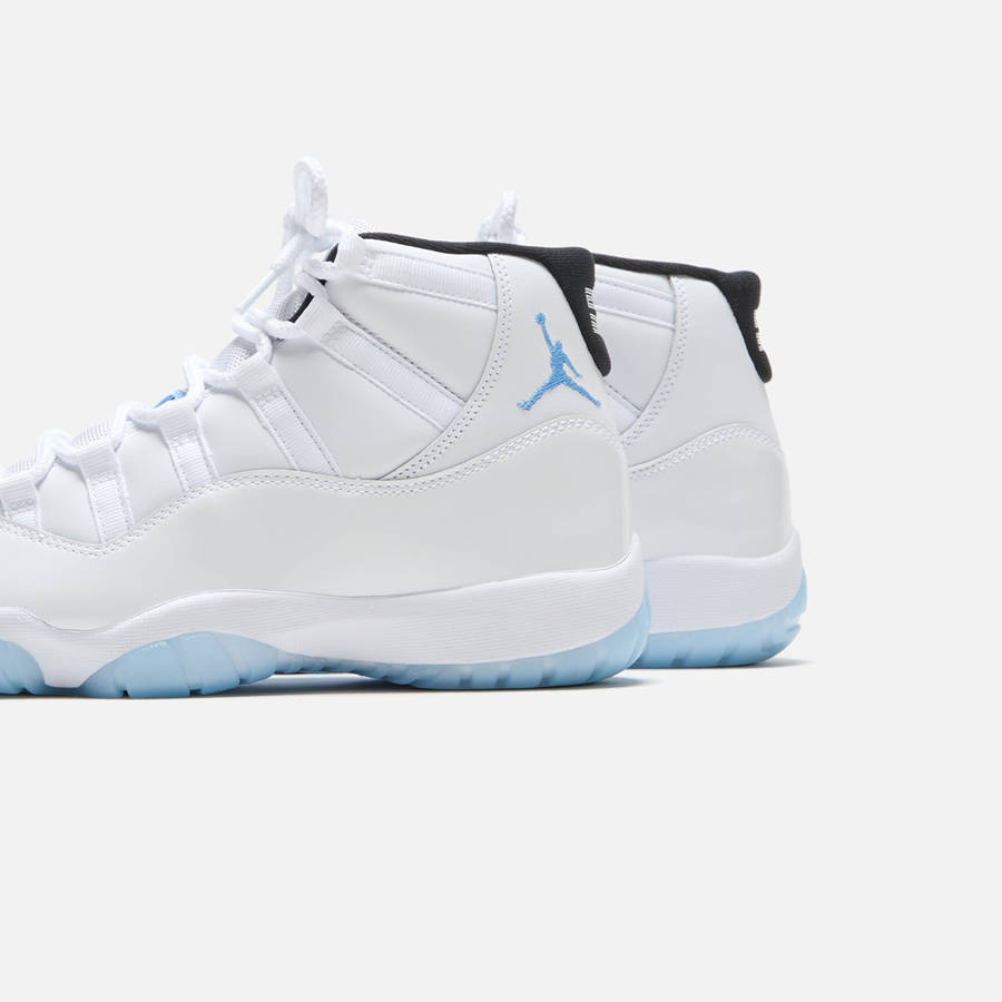 White / Blue / Black Men Kith Jordan Air Jordan 11 Retro Sneakers | 9651-ZCTKL