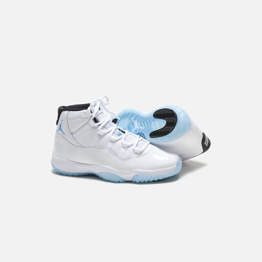 White / Blue / Black Men Kith Jordan Air Jordan 11 Retro Sneakers | 9651-ZCTKL