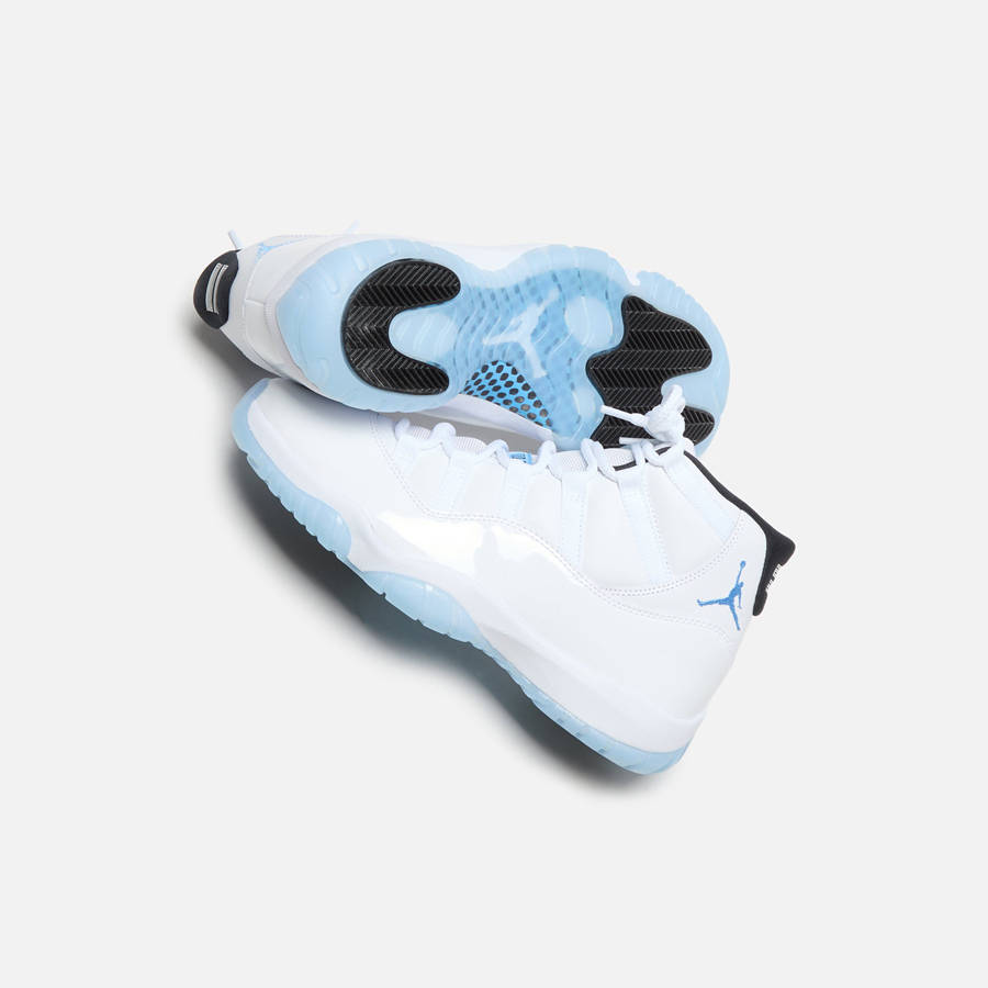 White / Blue / Black Men Kith Jordan Air Jordan 11 Retro Sneakers | 9651-ZCTKL