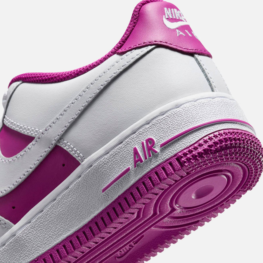 White / Fuchsia Kids' Kith Nike GS Air Force 1 Sneakers | 4890-XADEV