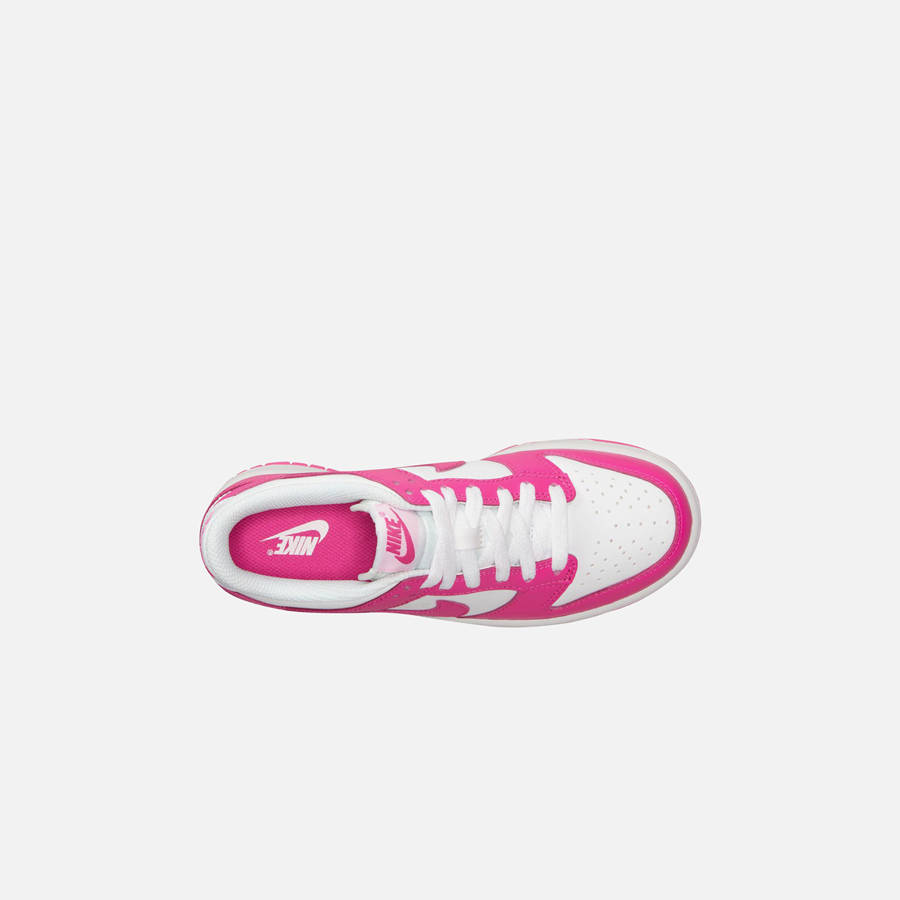 White / Fuchsia Kids' Kith Nike GS Dunk Low Sneakers | 4580-ADMBF