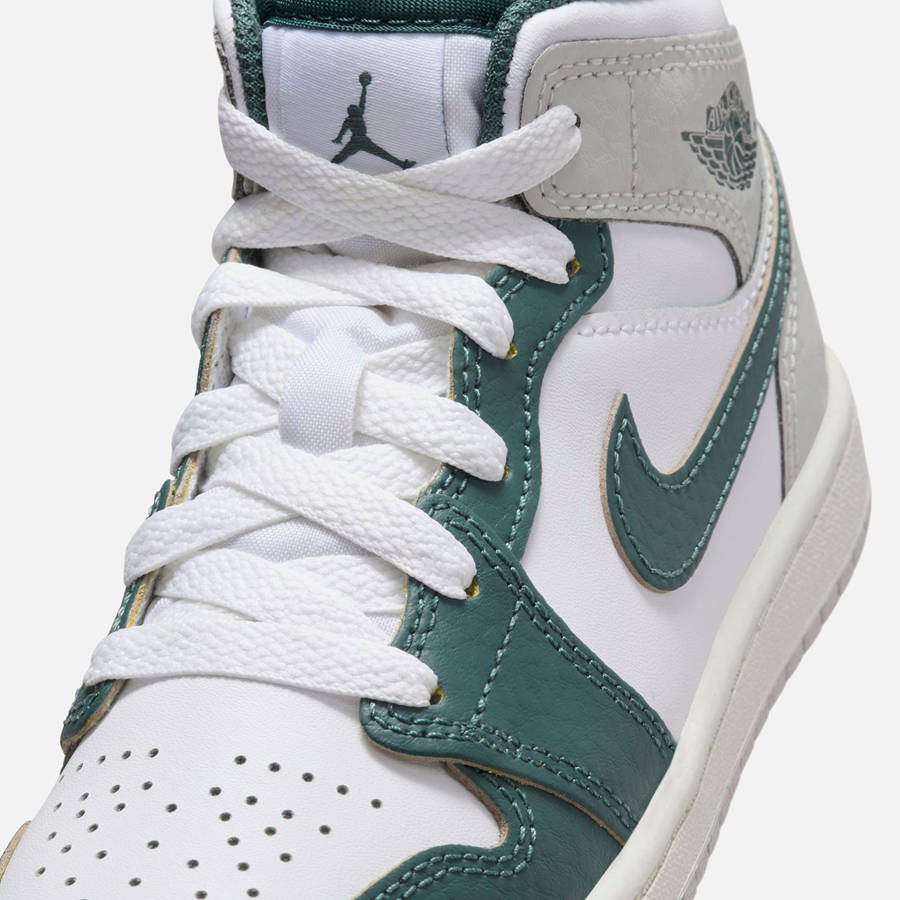 White / Green Kids' Kith Jordan PS Air Jordan 1 Mid SE Sneakers | 4216-BWOXD