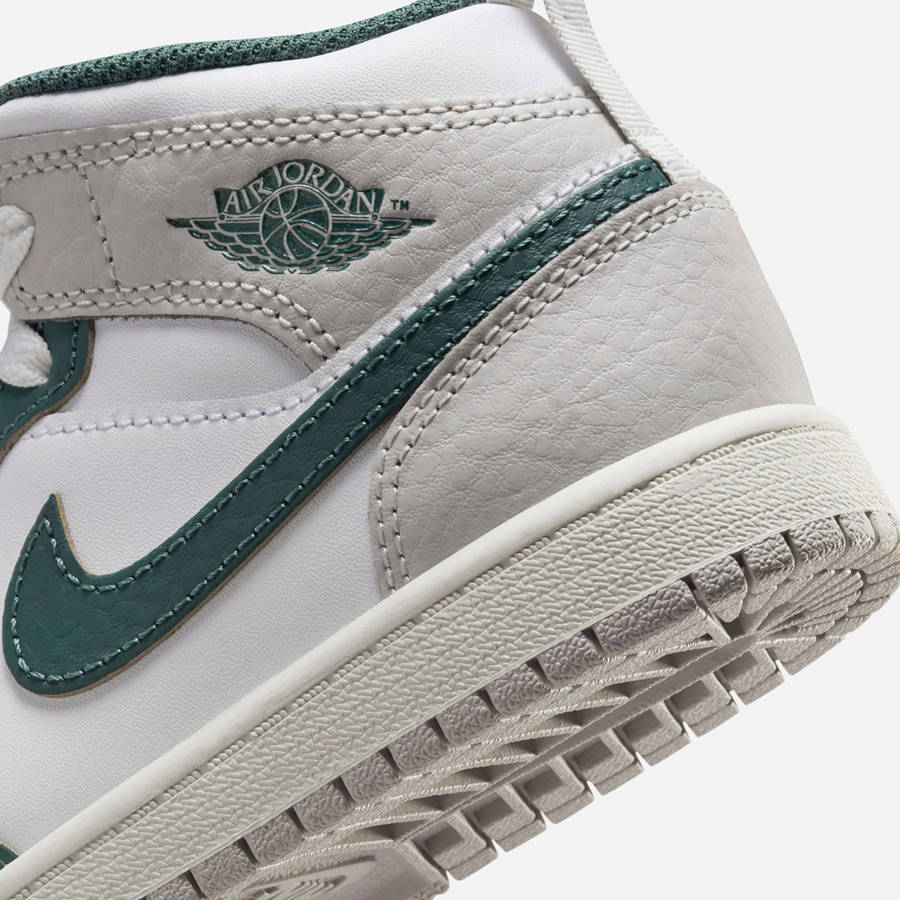 White / Green Kids' Kith Jordan PS Air Jordan 1 Mid SE Sneakers | 4216-BWOXD
