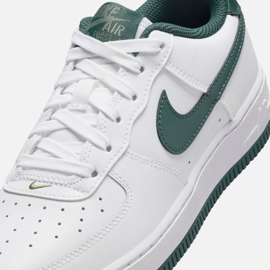 White / Green Kids' Kith Nike GS Air Force 1 Sneakers | 4395-PSULZ