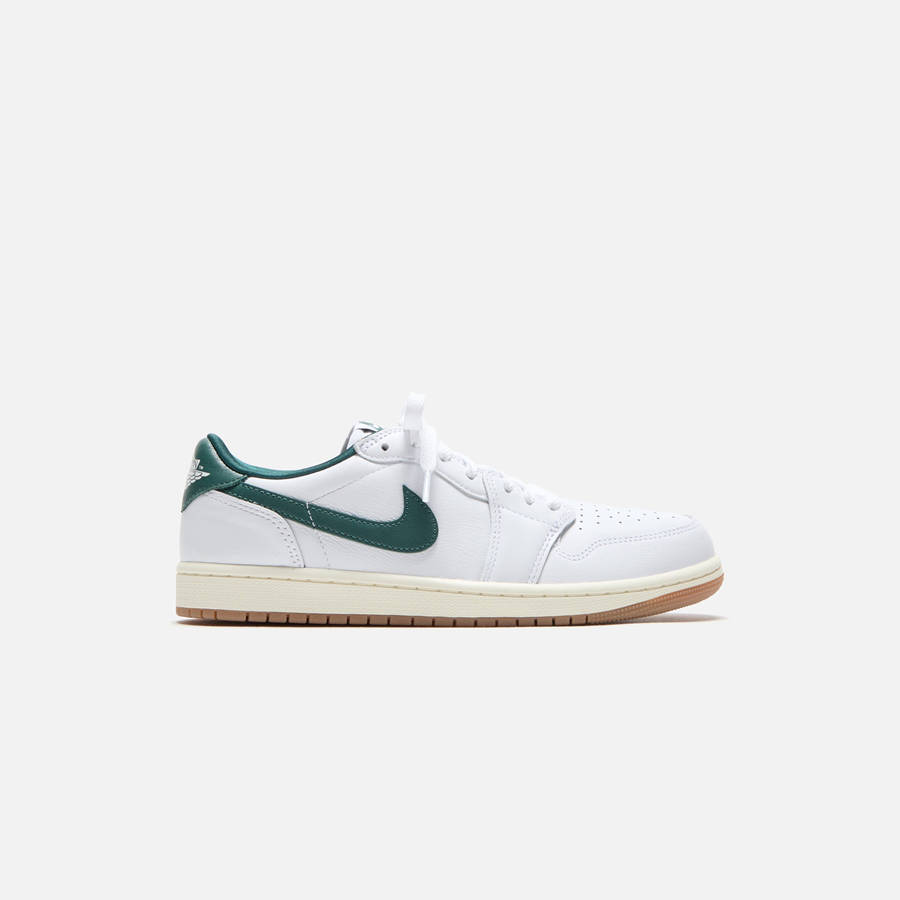 White / Green Men Kith Jordan WMNS Air Jordan 1 Low OG Sneakers | 9205-BRXYP
