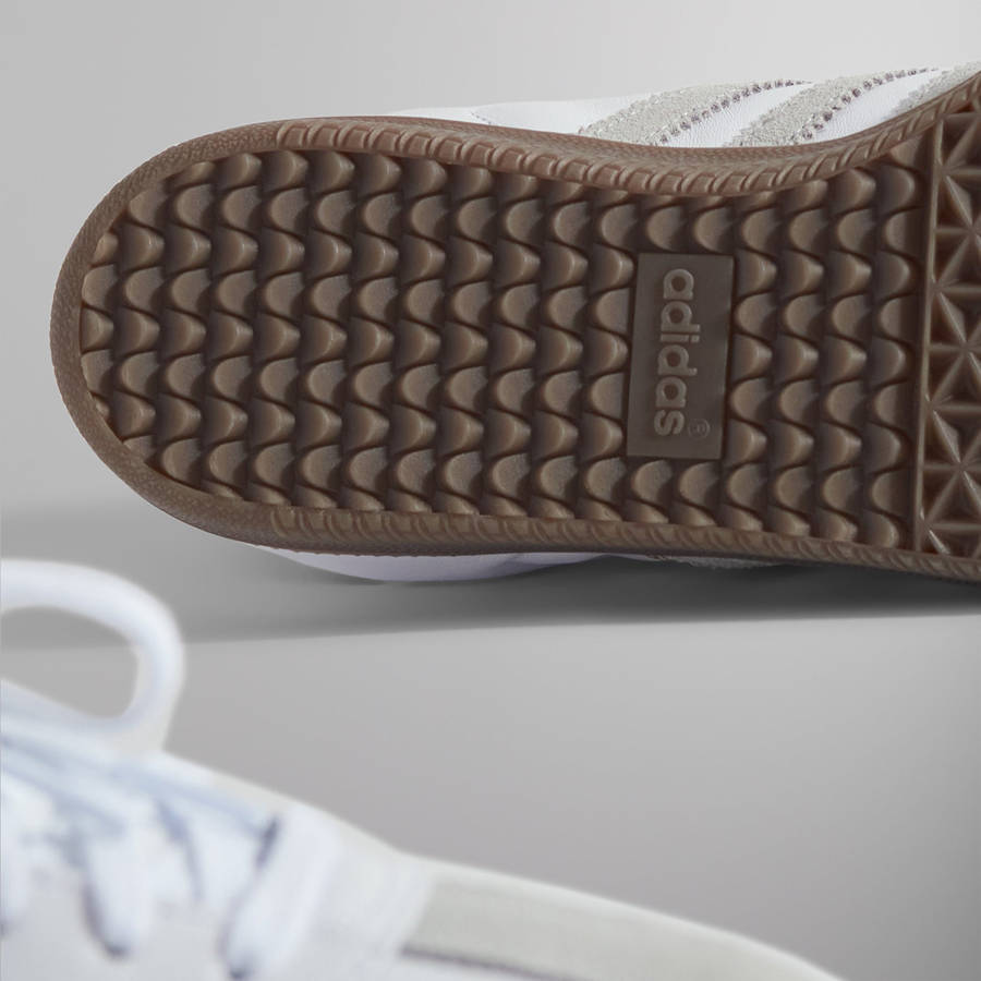 White / Green Women Kith Classics for adidas Originals Samba OG Sneakers | 8543-GZIBA
