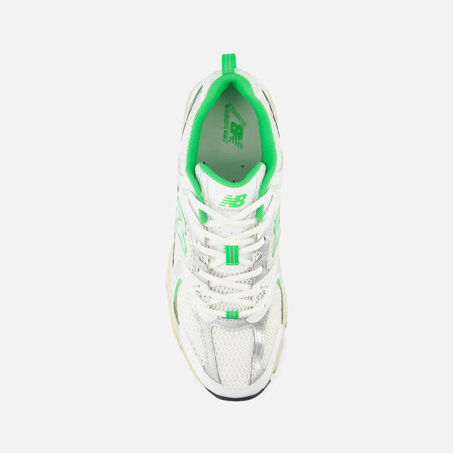 White / Green Women Kith New Balance 530 Sneakers | 4126-ZQWXP