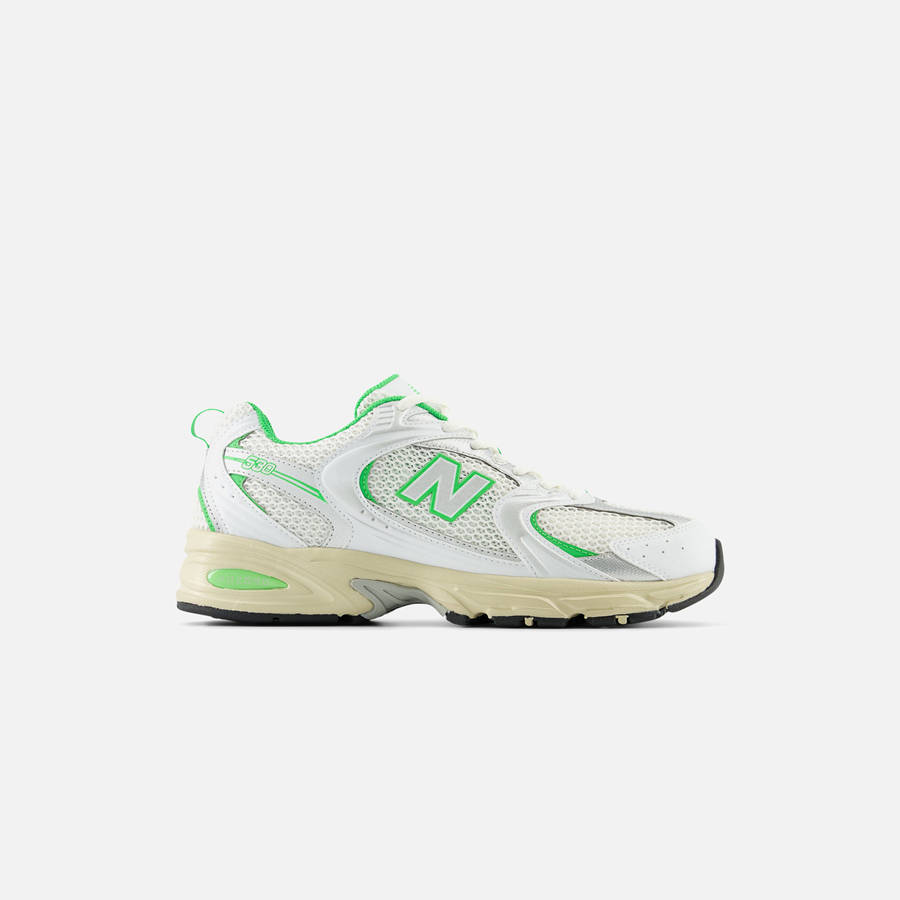 White / Green Women Kith New Balance 530 Sneakers | 4126-ZQWXP