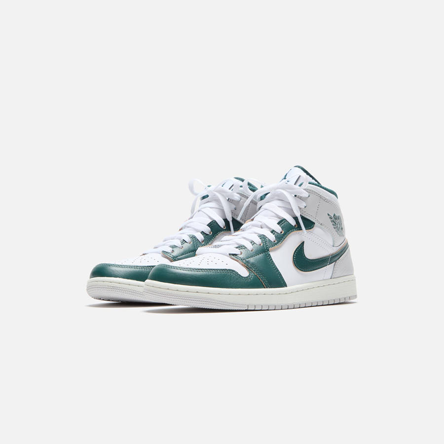 White / Green / Grey Men Kith Jordan Air Jordan 1 Mid SE Sneakers | 6583-XIDFC